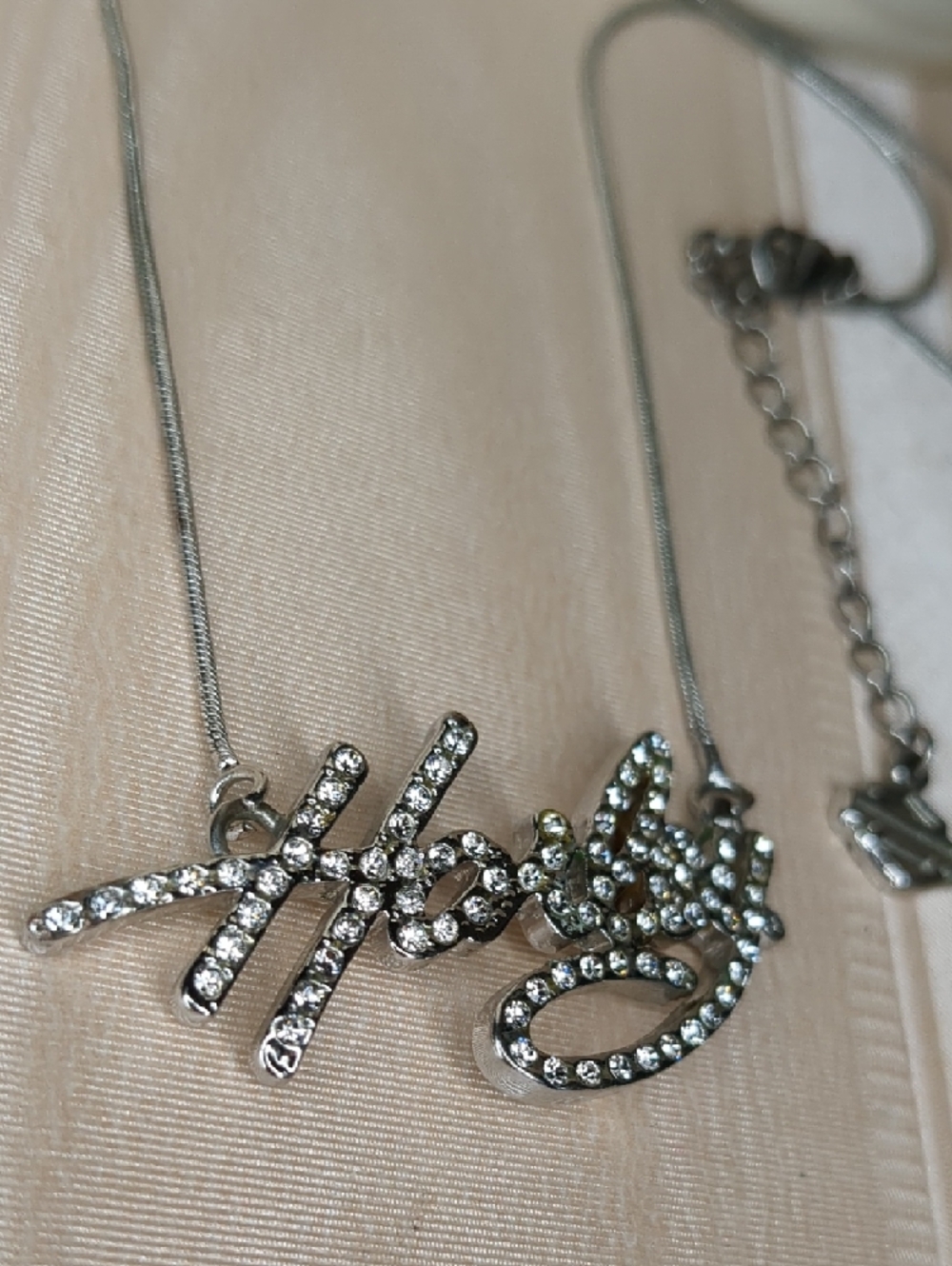 Y2K Retro Harley Davidson Crystal Necklace Bar Logo Silver Bikercore Moto - Picture 4 of 9